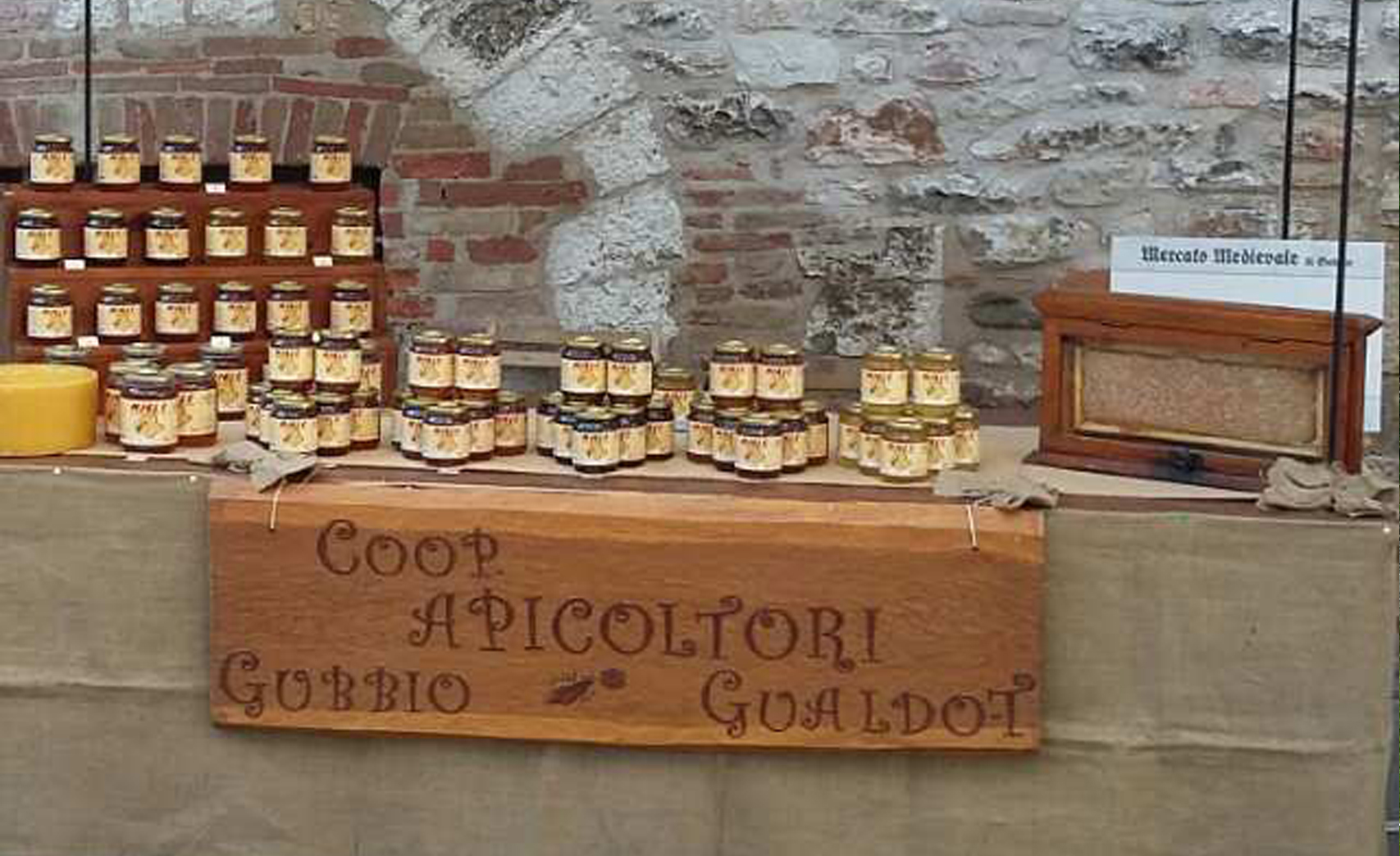 stand Cooperativa Apicoltori Gubbio Gualdo Tadino